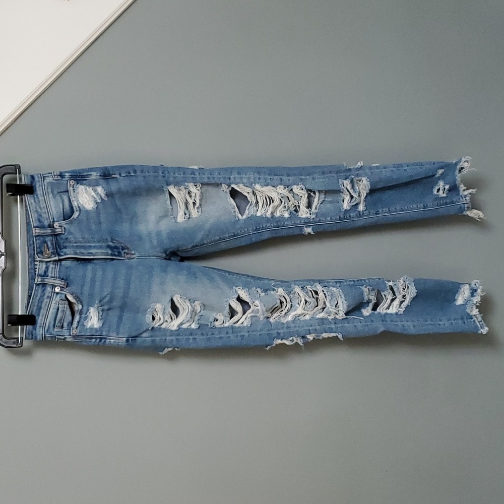 AEO Distressed stretch MOM jeans (sz 00)